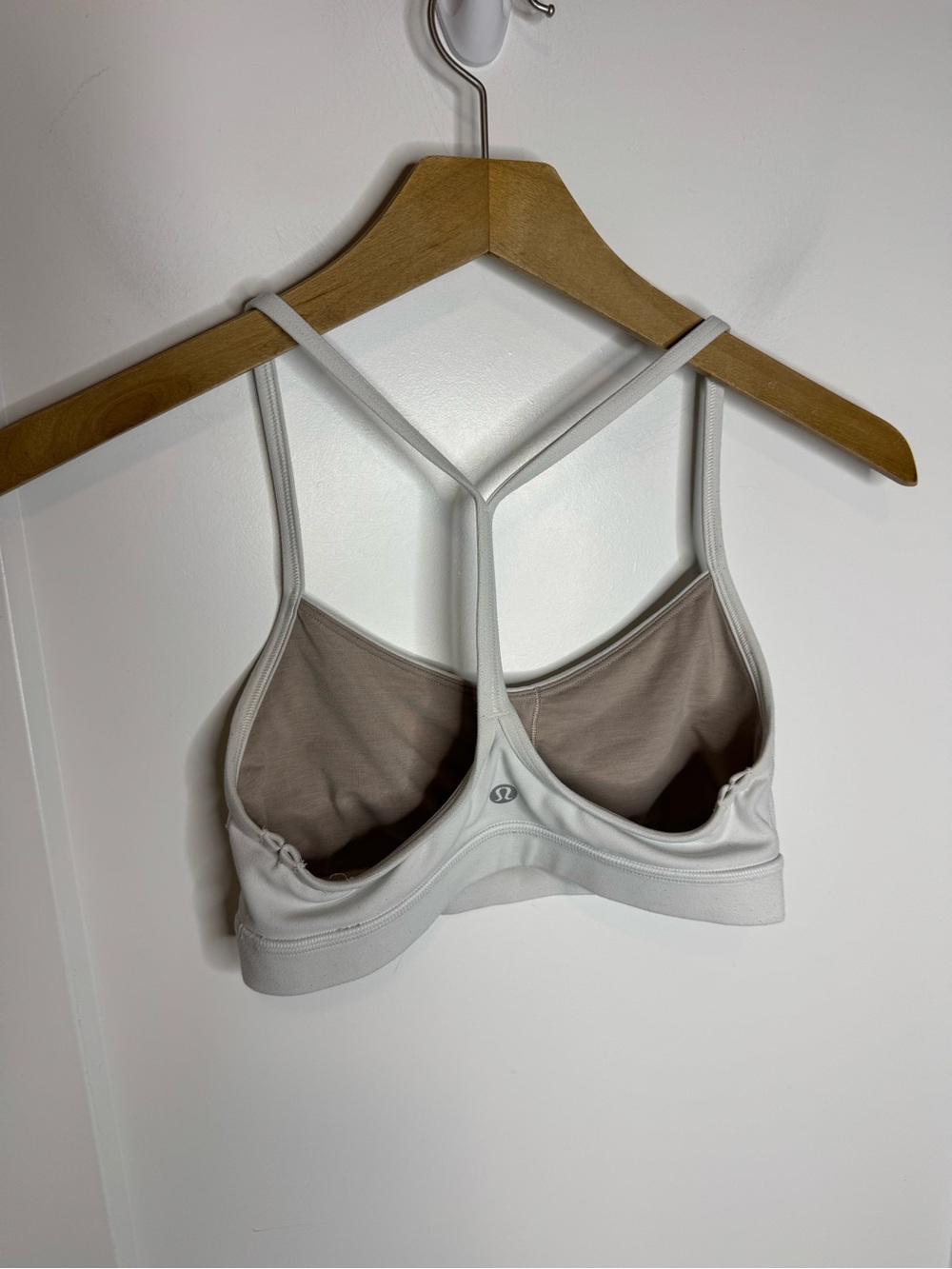 Lululemon Flow Y Bra Nulu Light Support A–C Cups White Sports Bra Size 4 - Picture 3 of 5